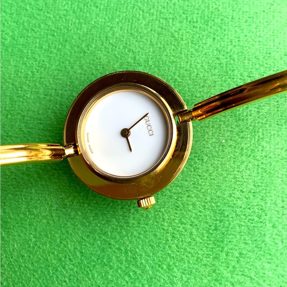GUCCI bangle watch NICE and DRESSY 🔥🔥🔥 - Picture 9 of 15